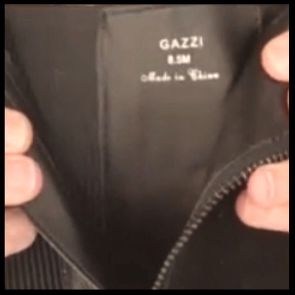 Donald J. Pliner Gazzi Western Bootie Inside Zipper Almond Toe Memory.Foam Boots - Picture 8 of 11